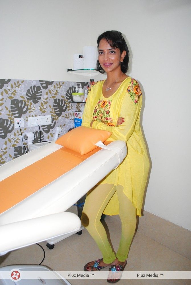 Lakshmi Prasanna Manchu at Livlife Hospitals - Pictures | Picture 120510